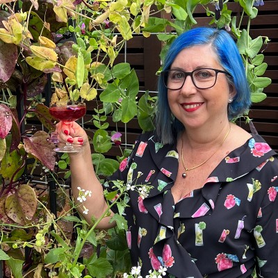 How to Use Your Edible Garden Botanicals in Cocktails with Corinne Mossati